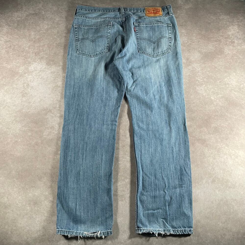 Levi’s 514 Medium Wash Denim Distressed Jeans 36x28 Relaxed Denim 5 Pocket